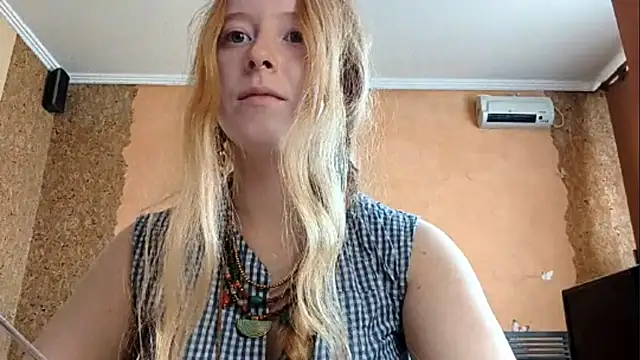 KateVibe_01 webcam