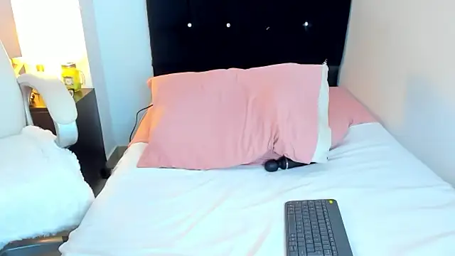 kathyajhonss webcam