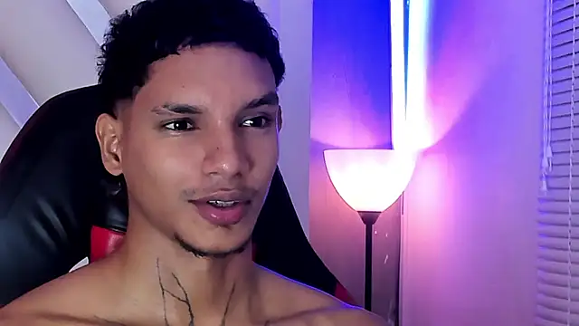 kai_storm77 webcam
