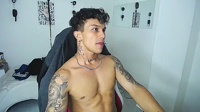 Leonard_Price webcam