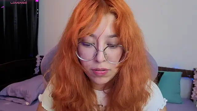 _Moon_Johnson webcam
