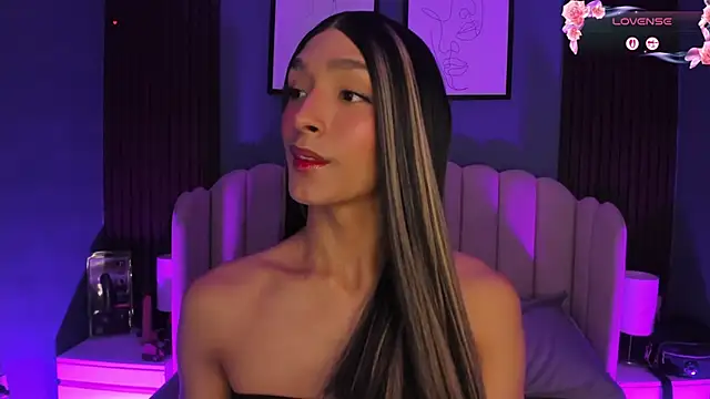 Modèle: adhara__skinny