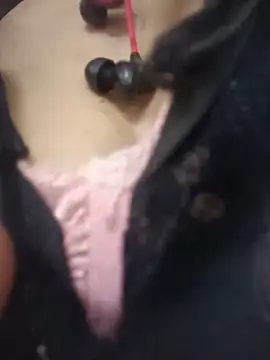 Aafreen_36 webcam