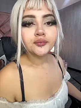 lya_nekko_ webcam
