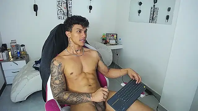 Leonard_Price webcam