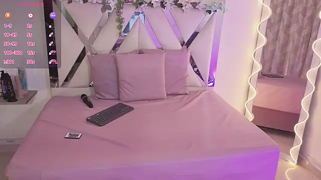 ZURY_TAY webcam