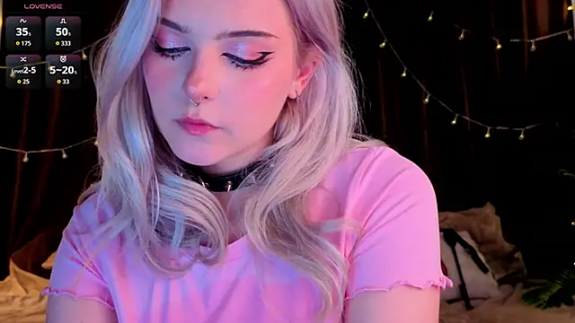 ShyniAlice webcam