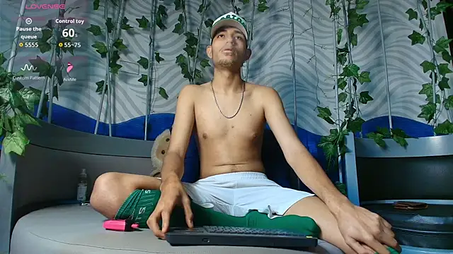 ItsZairen webcam