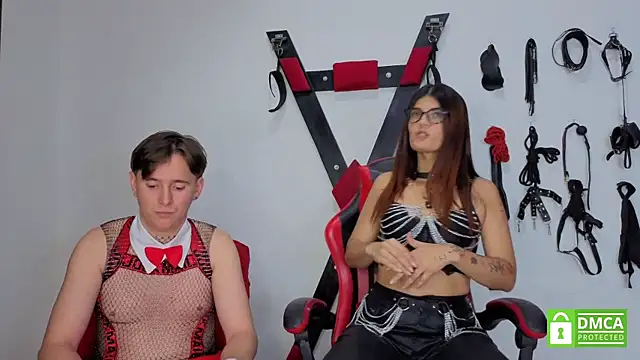 Mariana_and_Ronny webcam