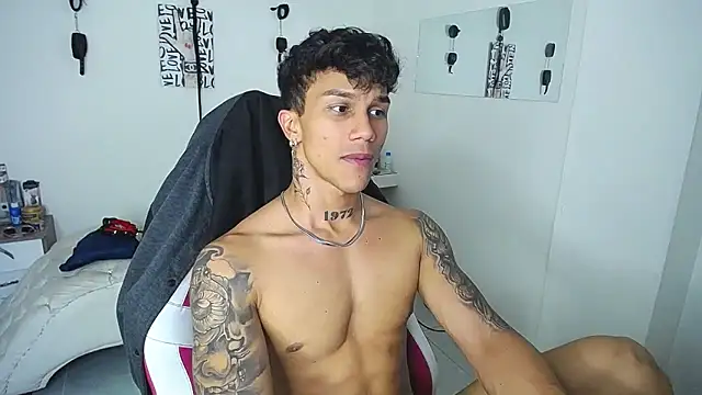 Leonard_Price webcam