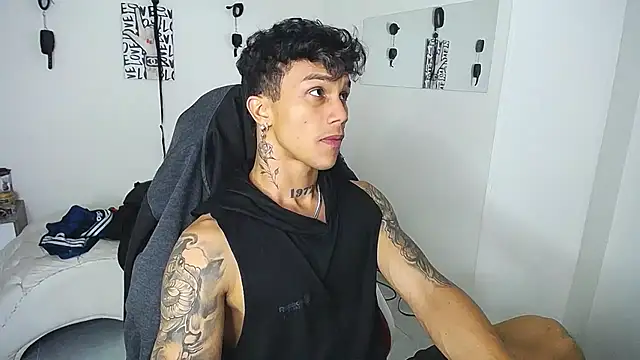 Leonard_Price webcam