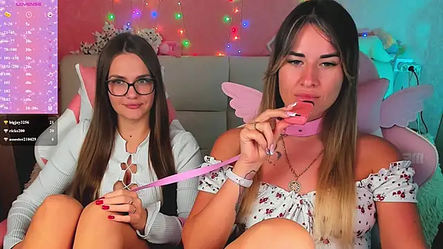 hotty_girls_here webcam