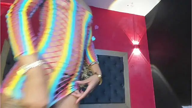 YayaHilton webcam