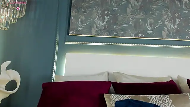 MiaKay1 webcam