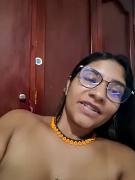 Sofythom1 webcam