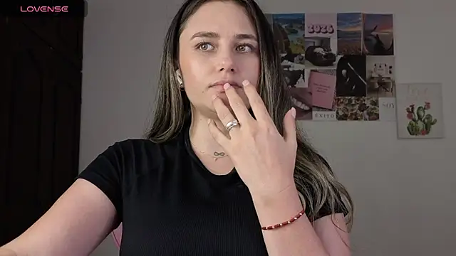 Veronika__Winslow_ webcam