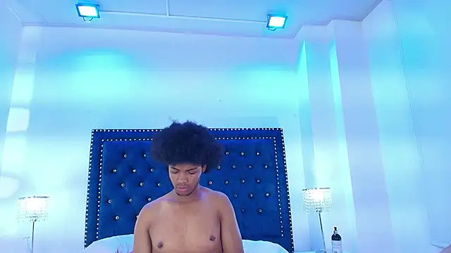 Cristal_and_luke webcam