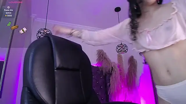 Amara_Davis1 webcam