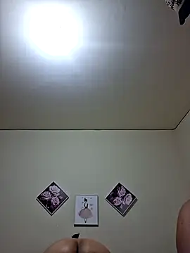 monicarokaforte webcam
