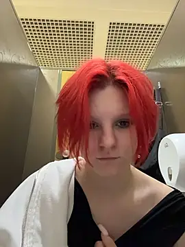 NinaParri webcam