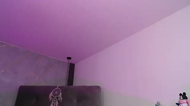 agyness_bell webcam
