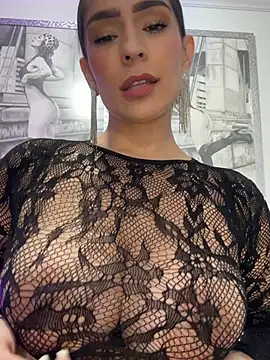 Mau_White webcam