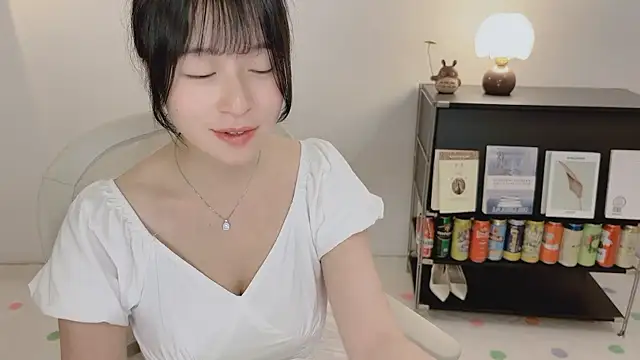 Onechestnut webcam