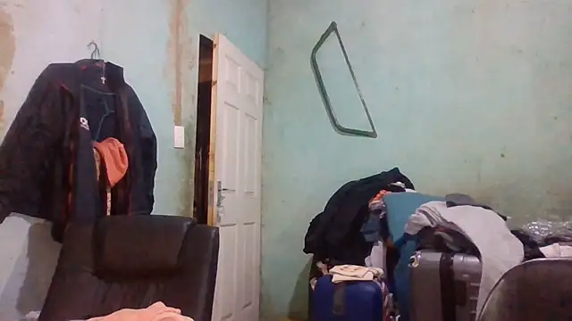 Nicky52 webcam