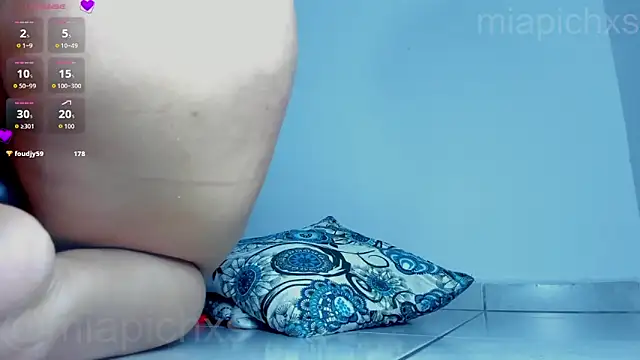 miapichxs webcam