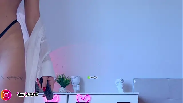 Devvil2222 webcam