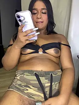Mariia_Victoriia webcam