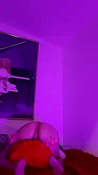 TooCuteLOKA webcam