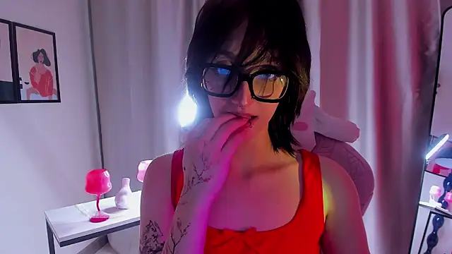LunaVogue1 webcam