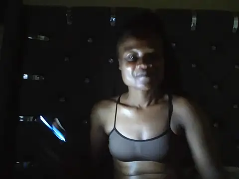 queenivy1 webcam
