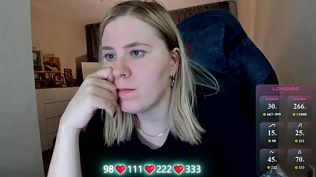 Olivia_Munk webcam