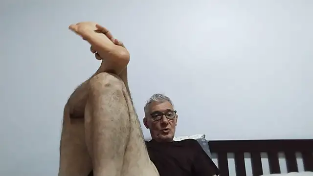 BIGUNCUTHARDCOCK