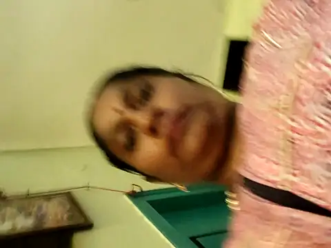 yamini1431 - Yamini1431's free webcam - UK Sex Cams