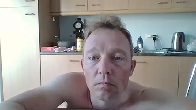 bertolini - Bertolini's free webcam - UK Sex Cams