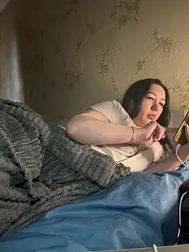 Naughtbaby_2025 webcam