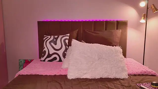 Born_to_Blow_ webcam