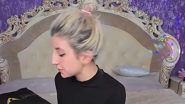 wawmom - Wawmom's free webcam - UK Sex Cams