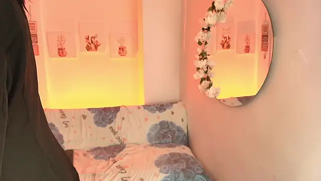 Natalie_Heather webcam