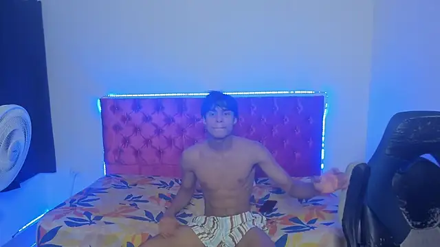 skinny_sam webcam