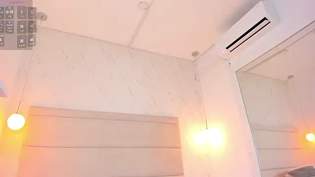 honeyannyy - Honeyannyy's free webcam - UK Sex Cams