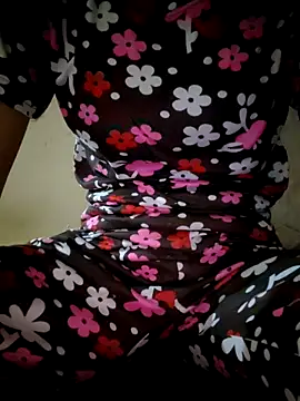 Cute-Nitya_21 webcam