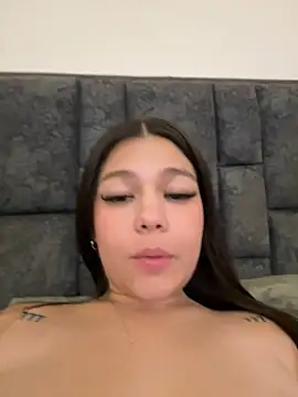 Alyshanon18 webcam