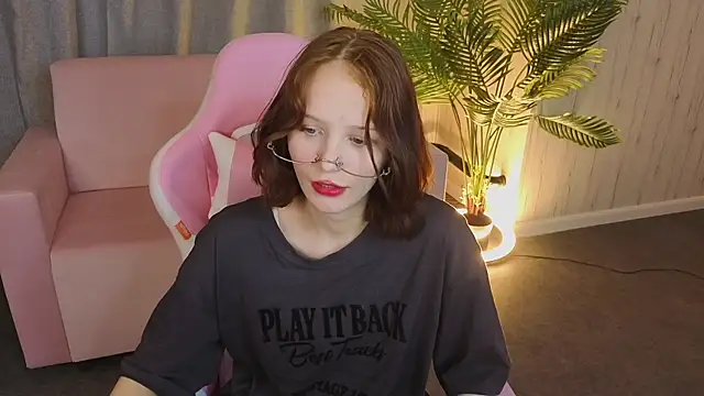 AliceJohansone webcam