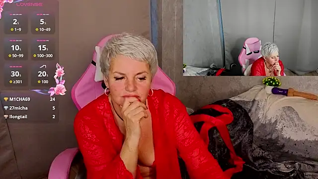 Linda_Zef1r webcam