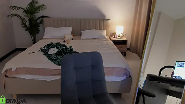 LeticiaRomano webcam