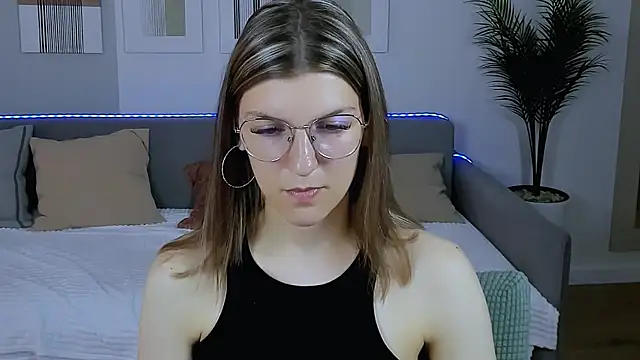 AnnaThorne webcam